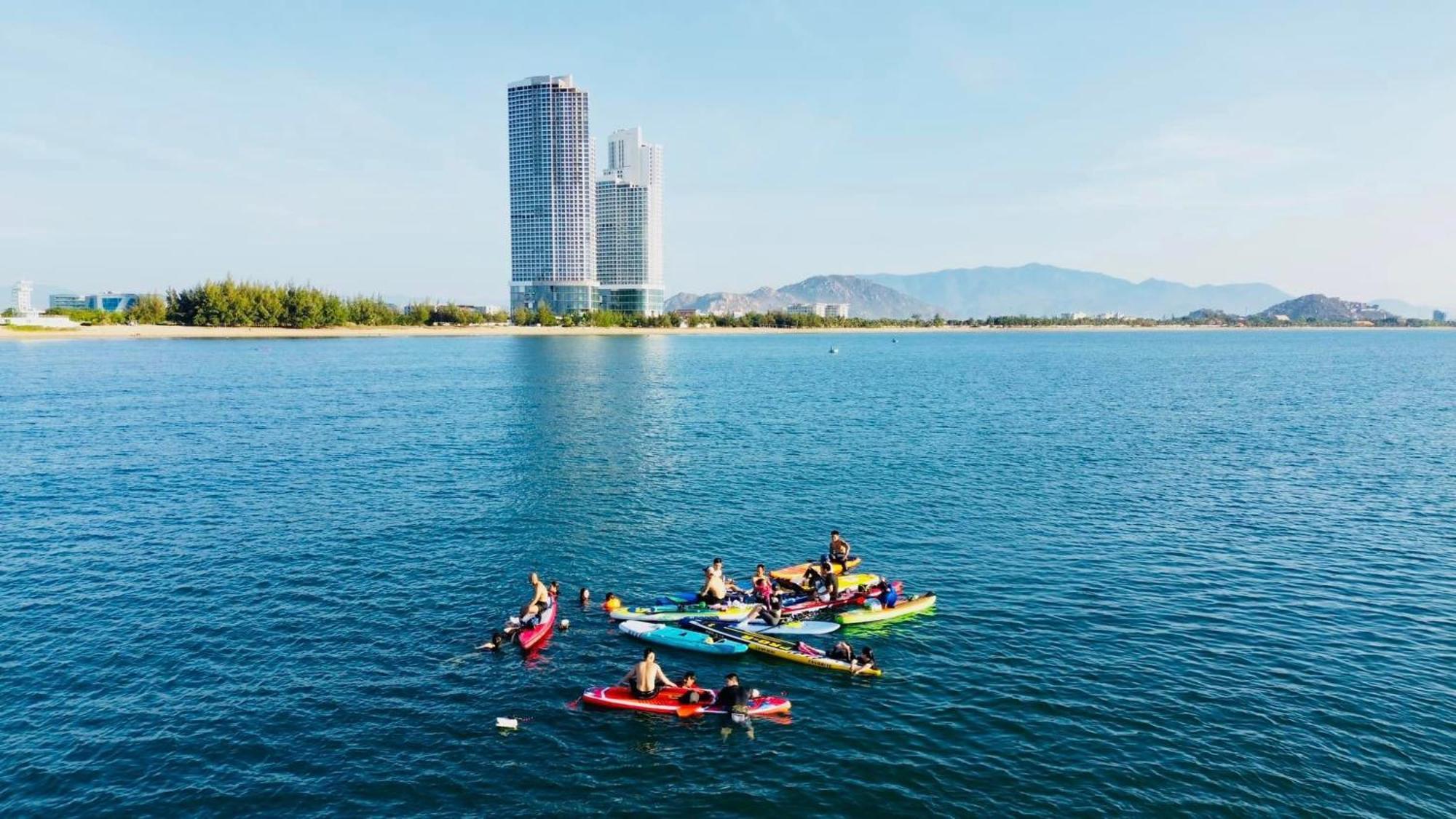 C&M Hotel Фан Ранг Екстериор снимка